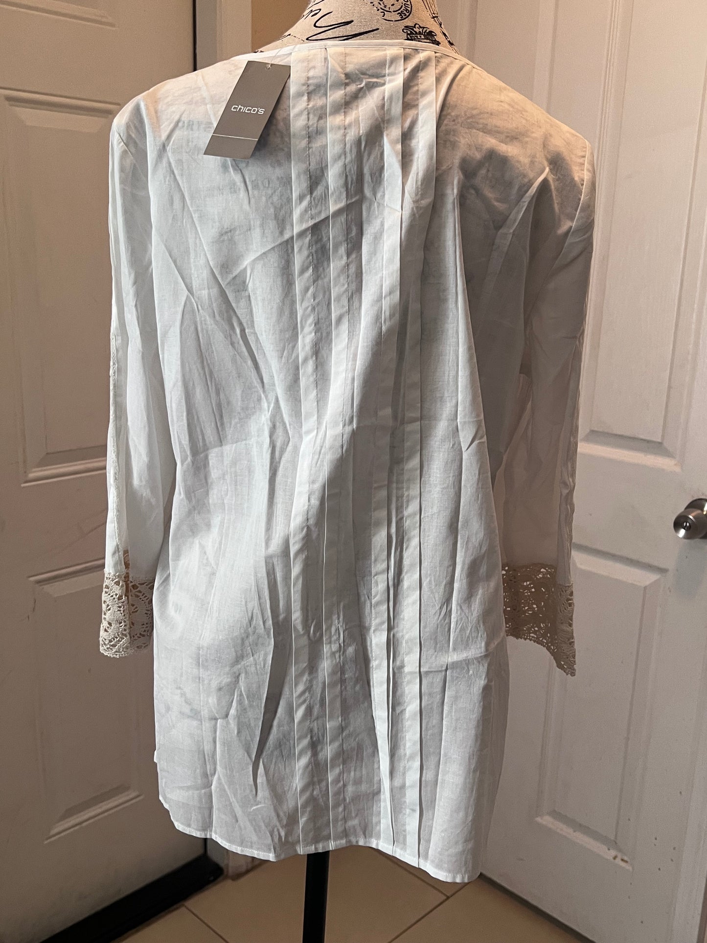 Chico's White Lace Tunic Top – Size 1 (XL) – NWT
