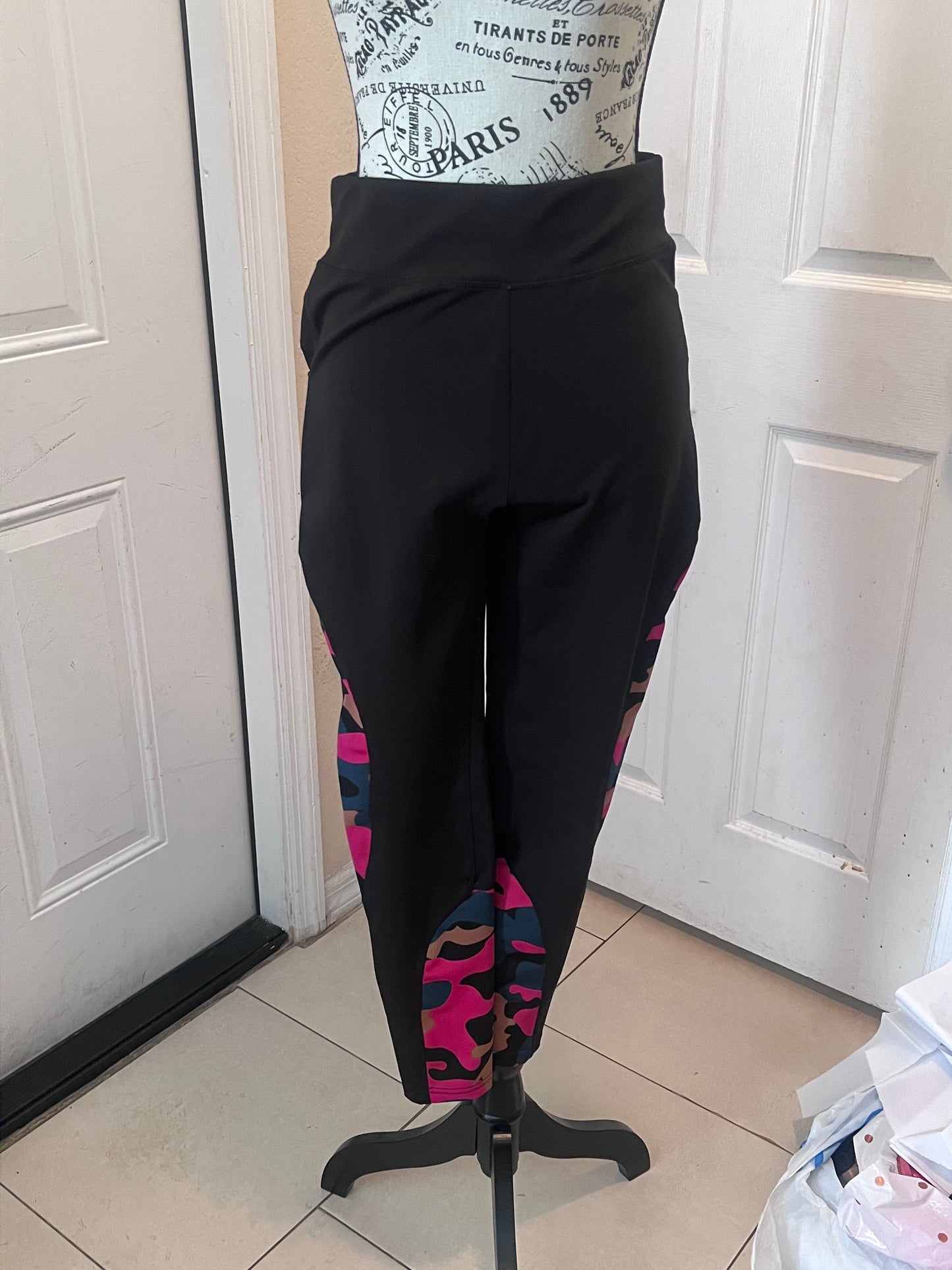 Pop Fit Leggings – Women's Size Large