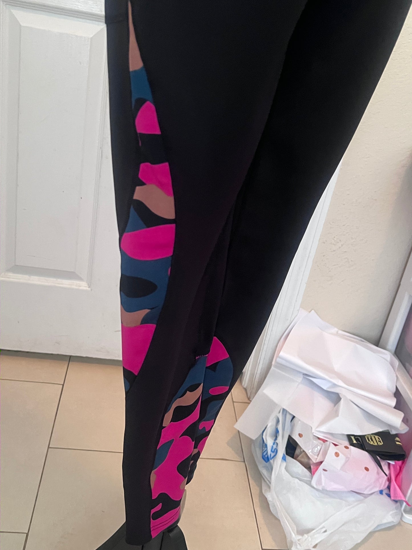 Pop Fit Leggings – Women's Size Large