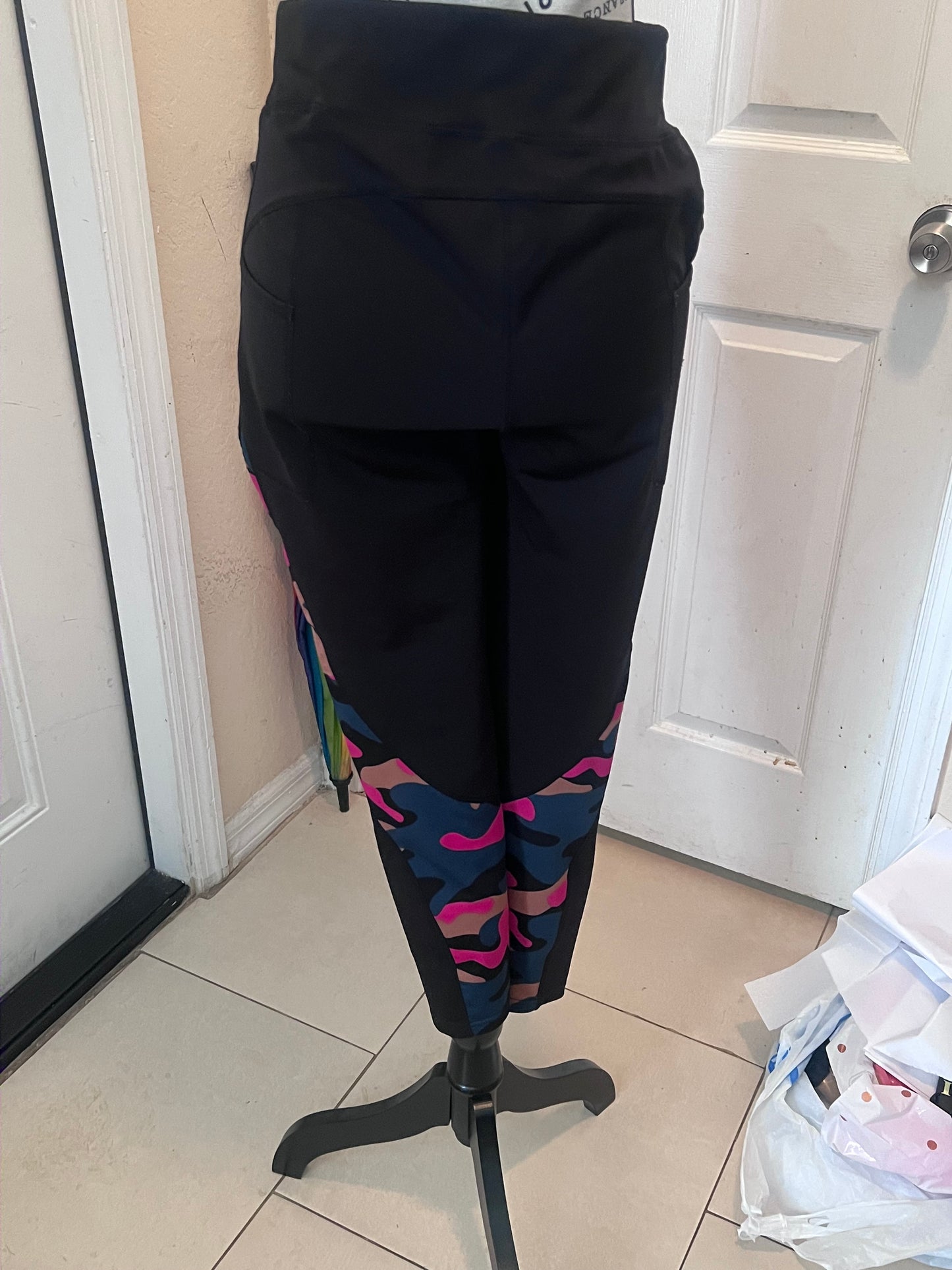 Pop Fit Leggings – Women's Size Large