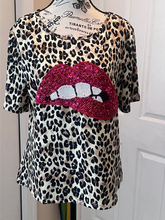 SHEIN Curve Leopard Print Sequin Lips Top – Size 0XL