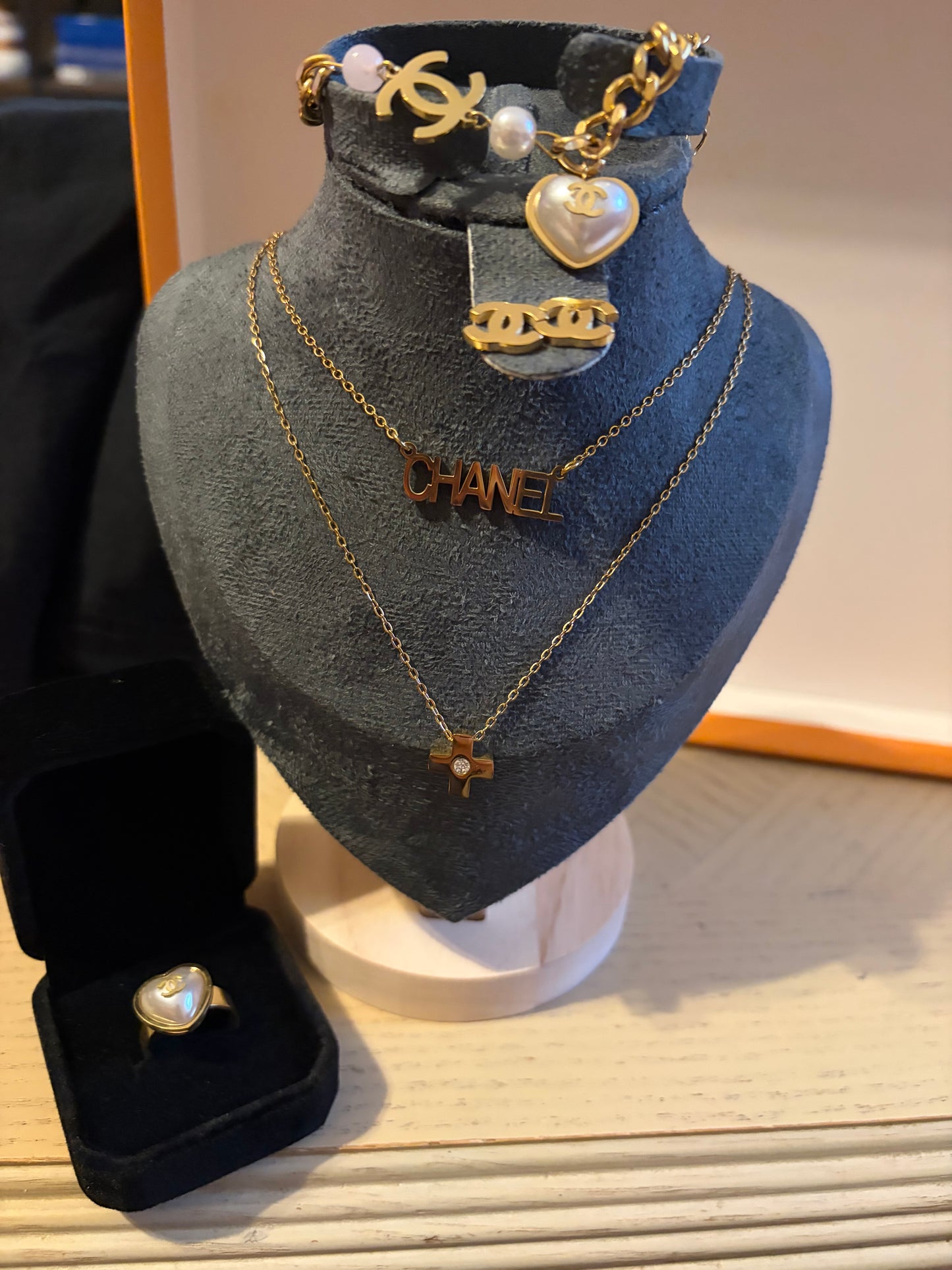 Gold‑Tone Letter & Pearl Accent Jewelry Set