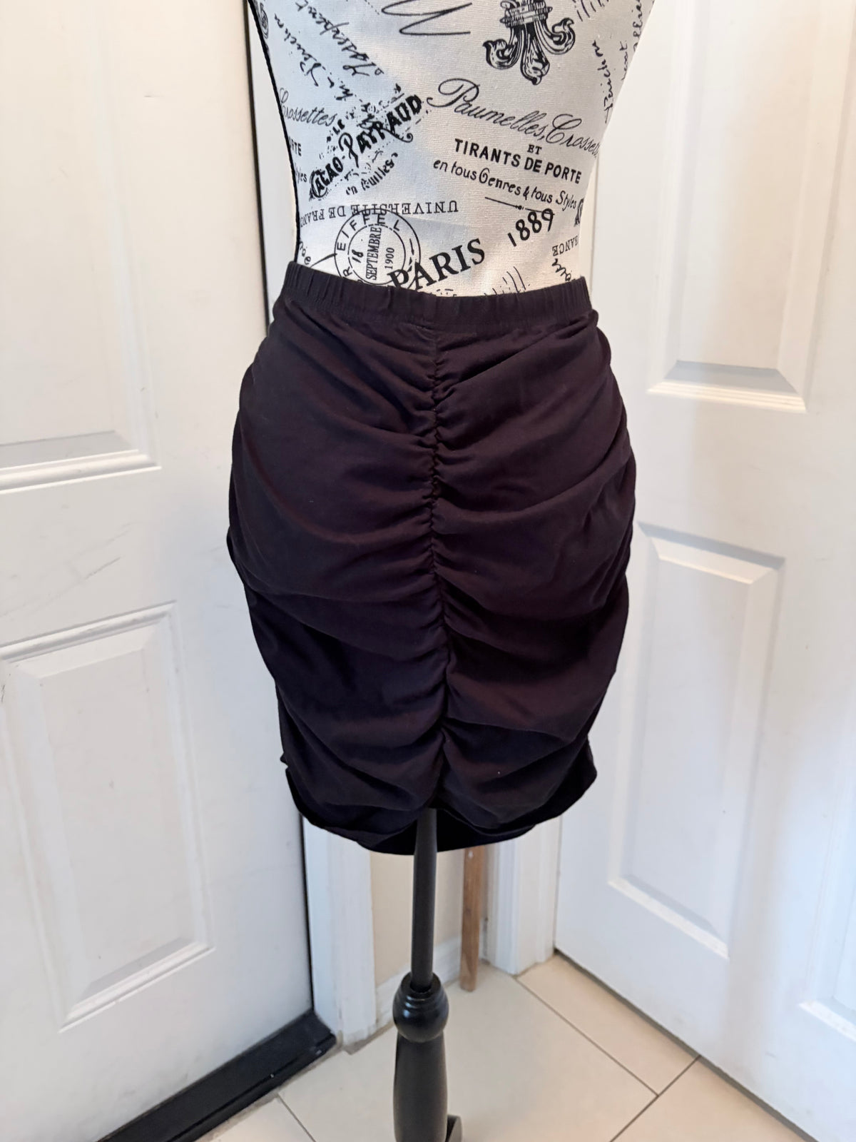 Shein XL Black Ruched Bodycon Mini Skirt