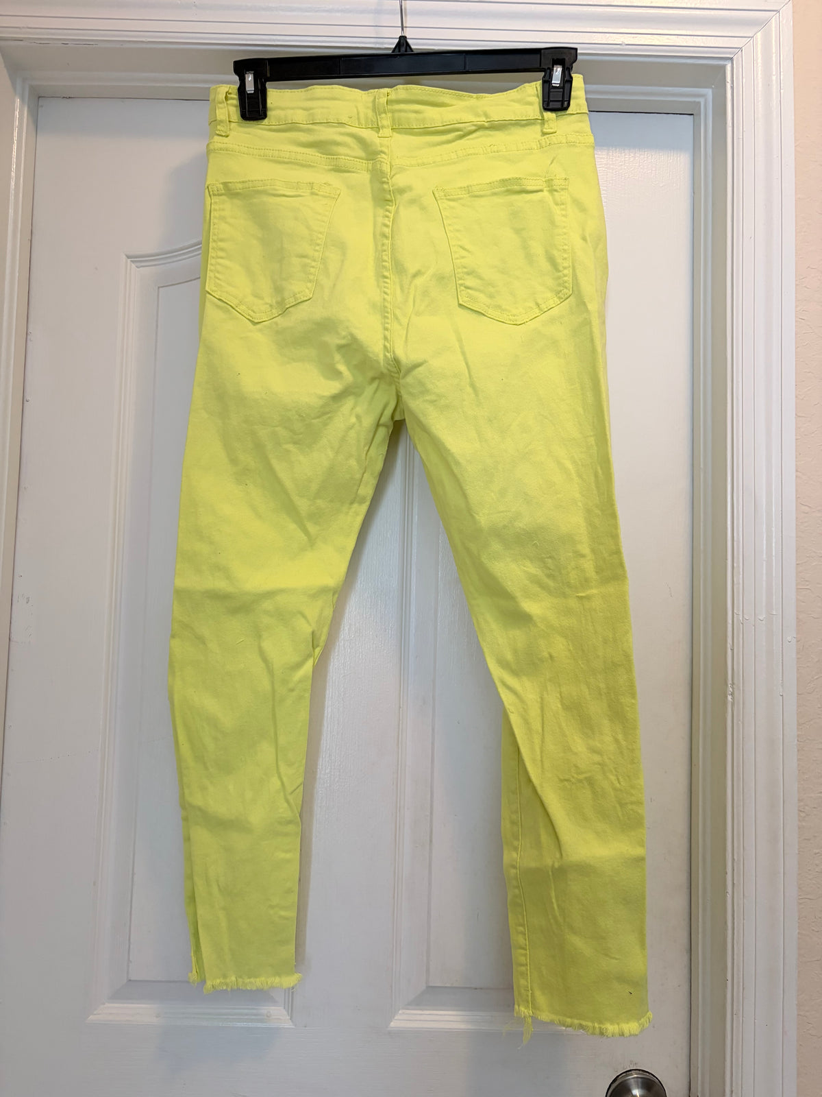 Shein 0XL Neon Yellow Distressed Skinny Jeans