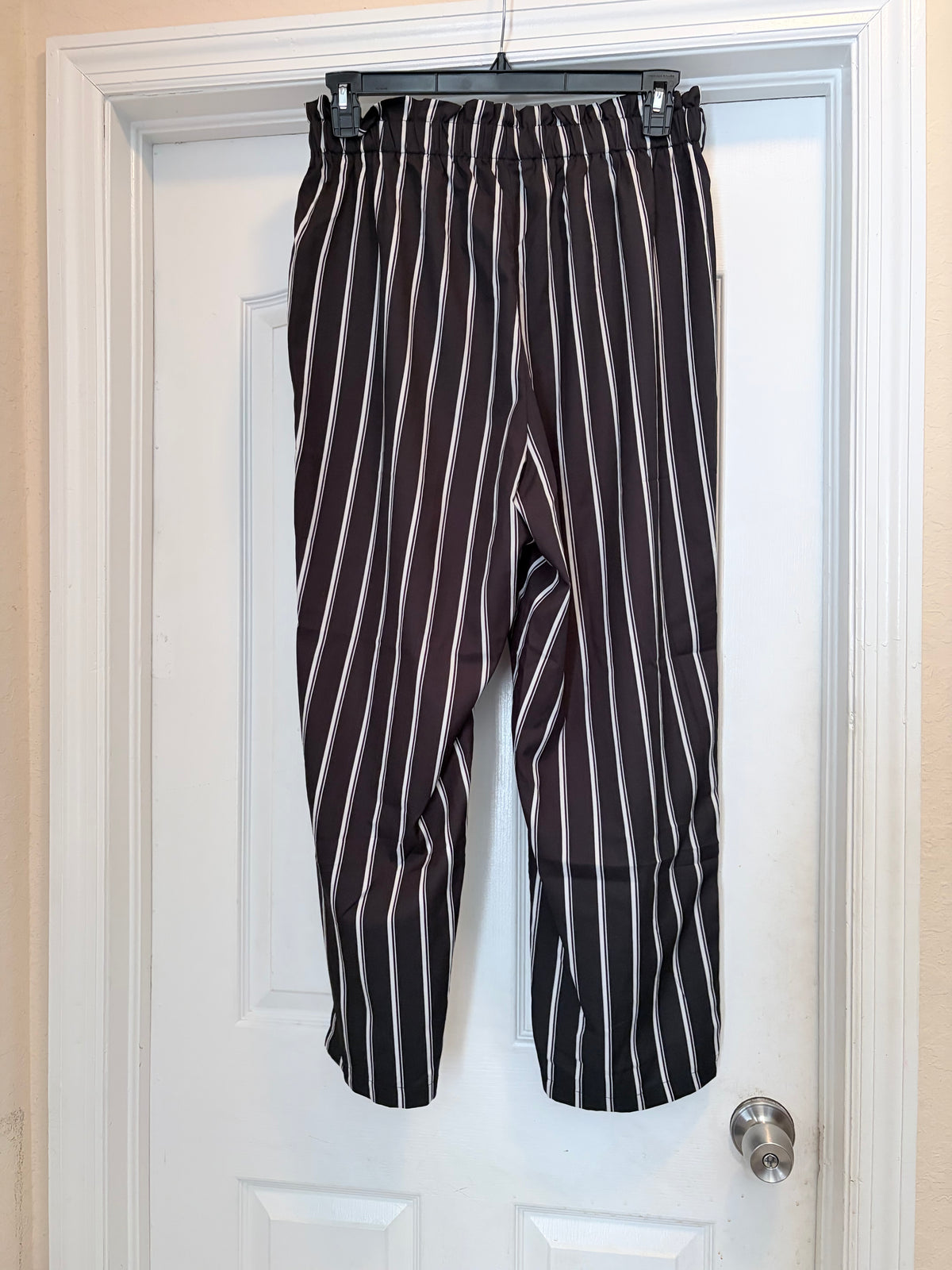 Shein Curve 0XL Black White Striped Paperbag Pants