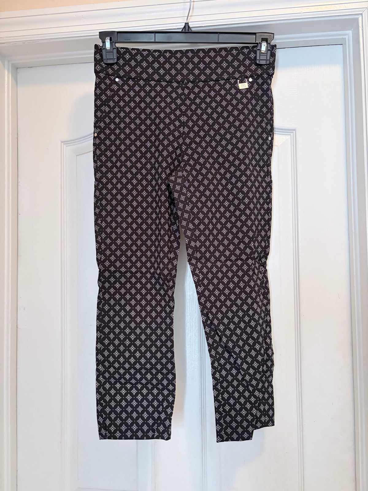 Rafaella Comfort Size 6 Black White Geometric Print Pants