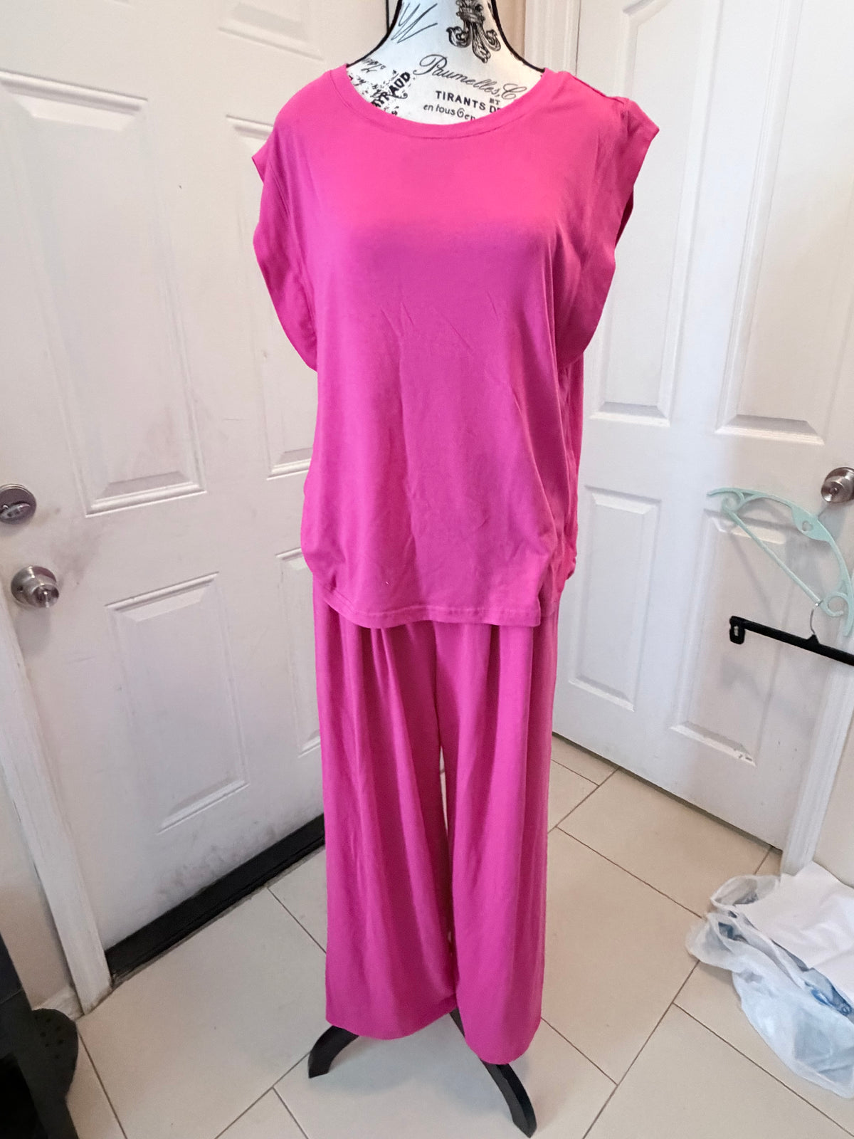 Hot Pink Wide Leg Lounge Set Size Large