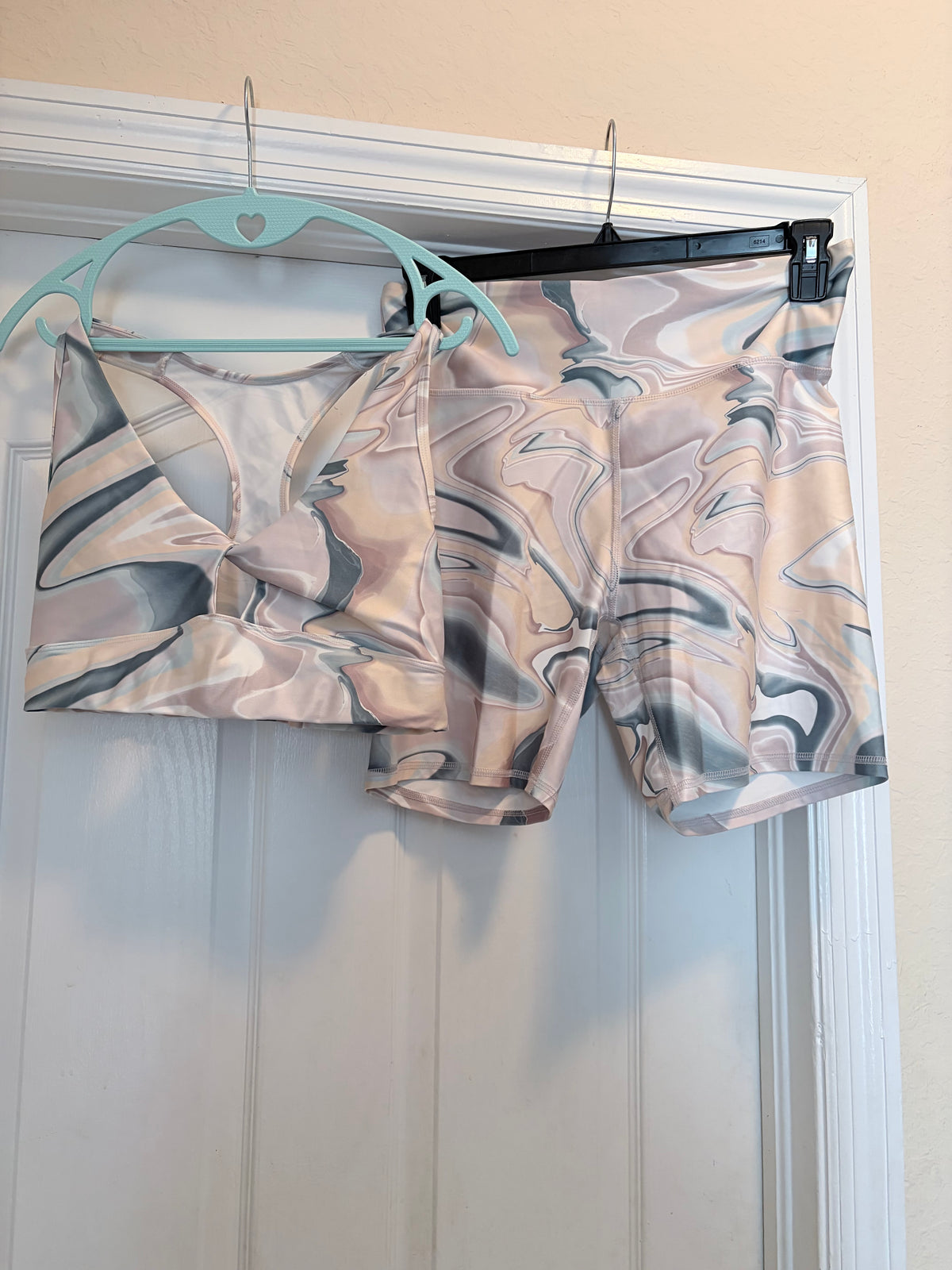 Marika Marble Swirl Sports Bra & Biker Shorts Set Size XL