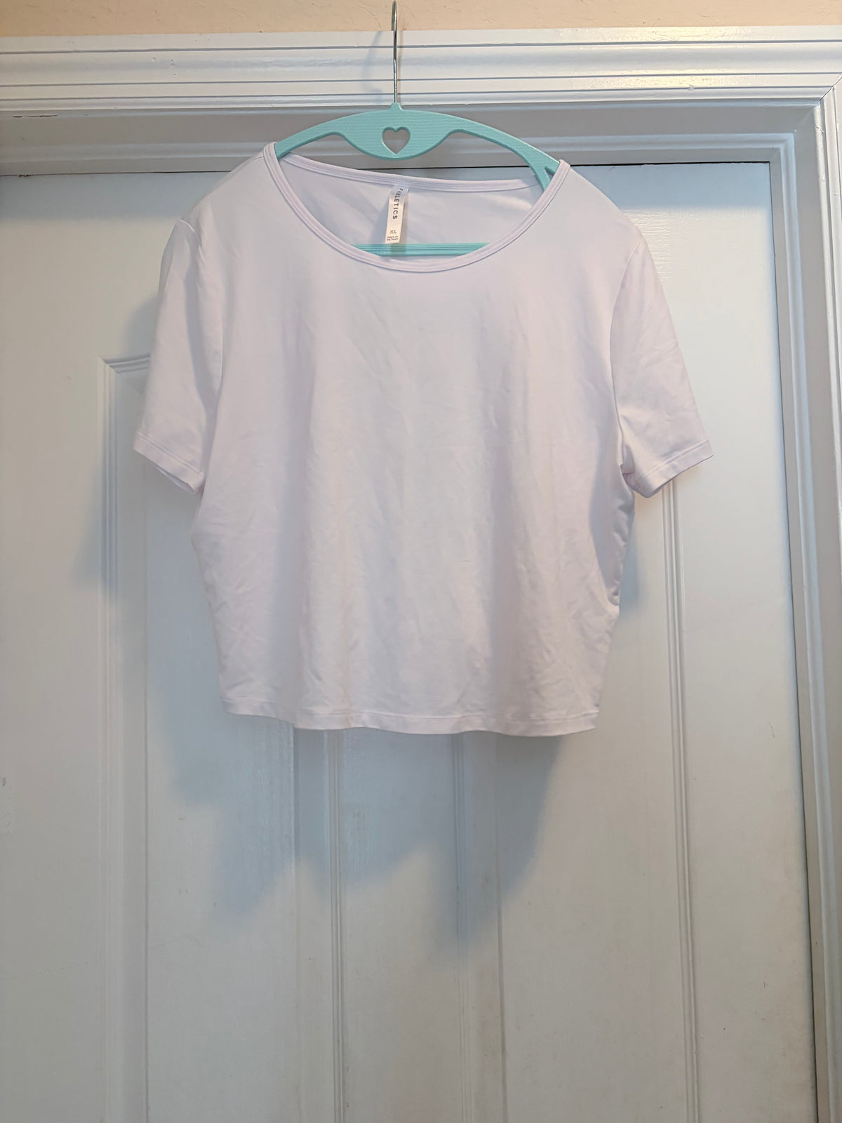 Fabletics White Open Back Twist Active Top Size XL