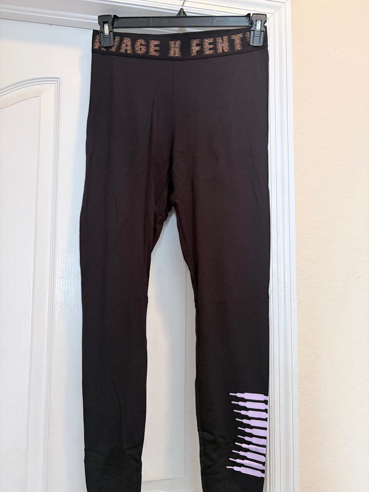 Savage X Fenty Sports Bra & Leggings Set Black Lavender Size M/L