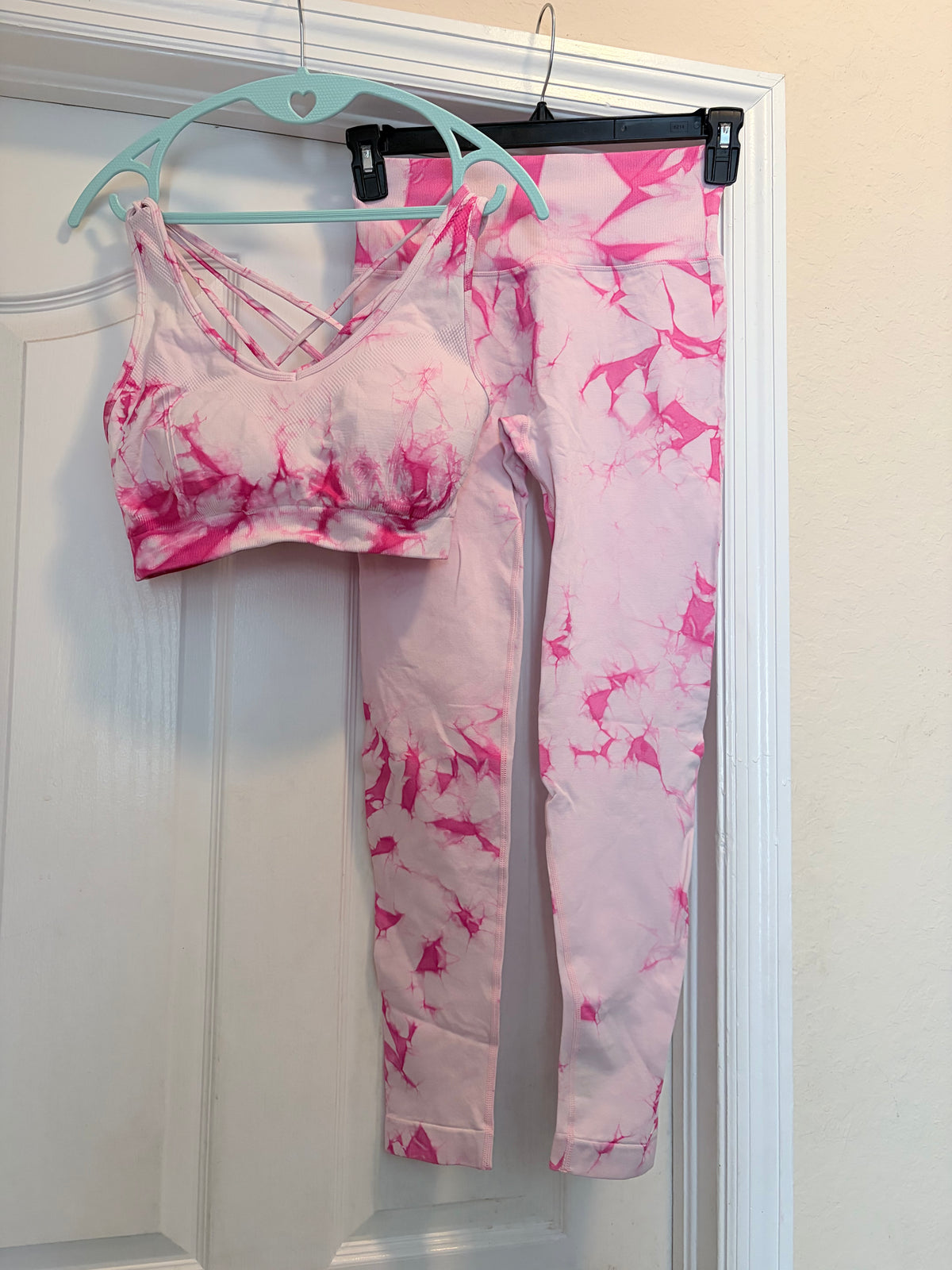Pink Tie-Dye Seamless Workout Set Sports Bra & Leggings Size L