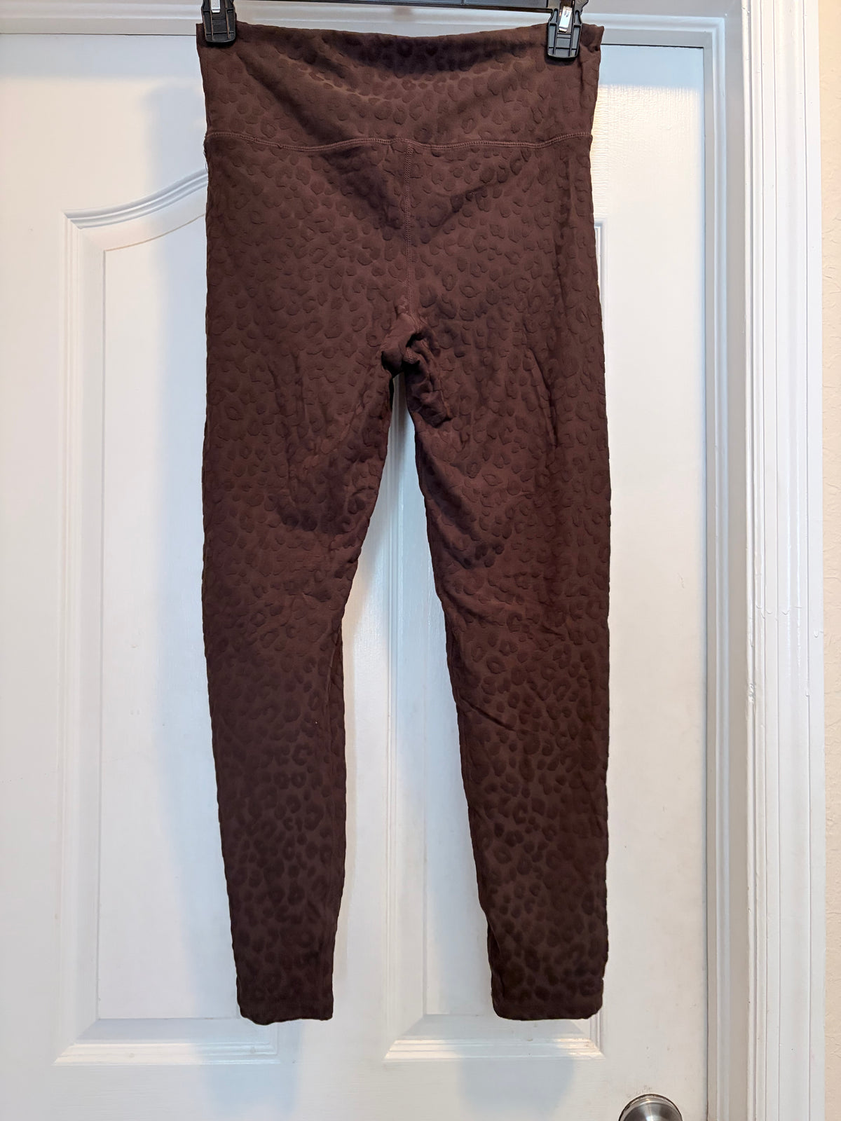 Mono B Brown Leopard Textured Leggings Size Large