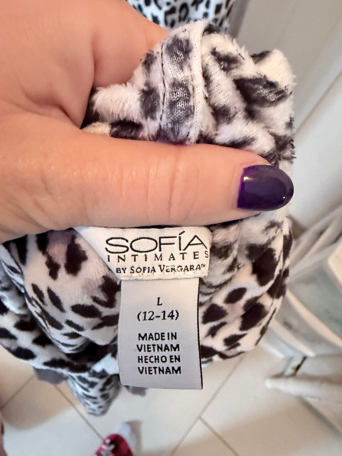 Sofia Vergara Leopard Velour Lounge Set L/XL