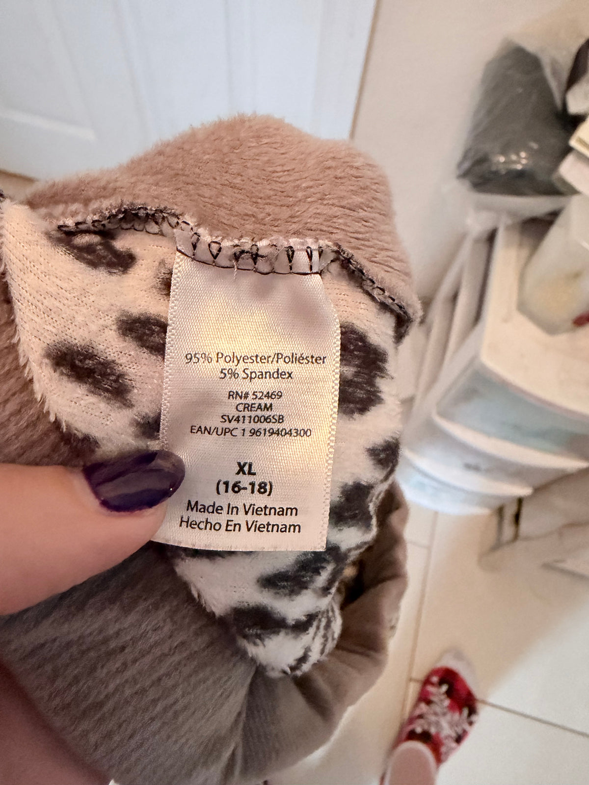 Sofia Vergara Leopard Velour Lounge Set L/XL