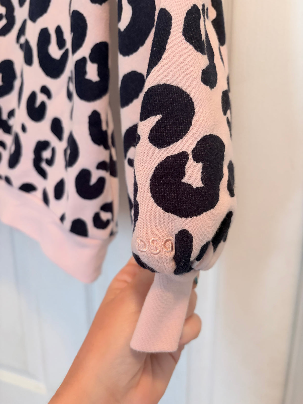 DSG Pink & Navy Leopard Quarter Zip Pullover – Size L