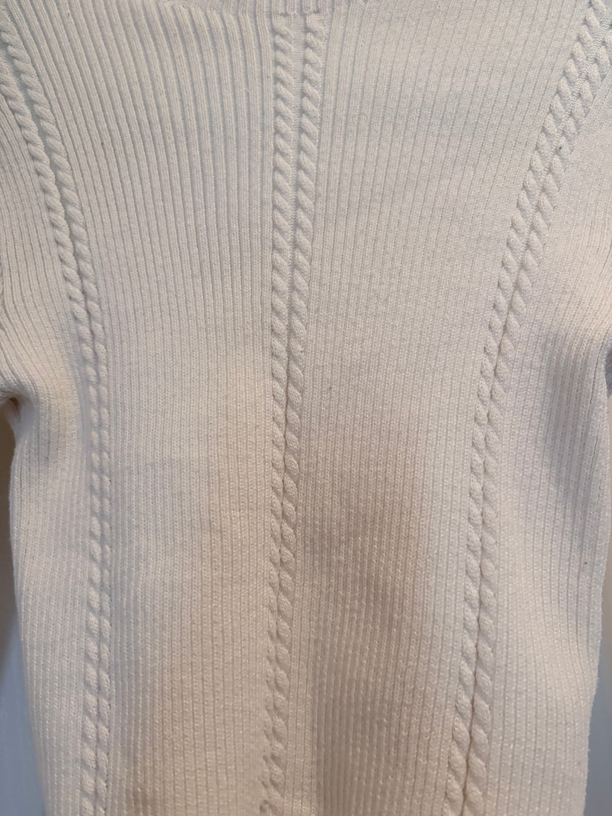 Cream Ribbed Cable Knit Mock Neck Sweater – Size Large