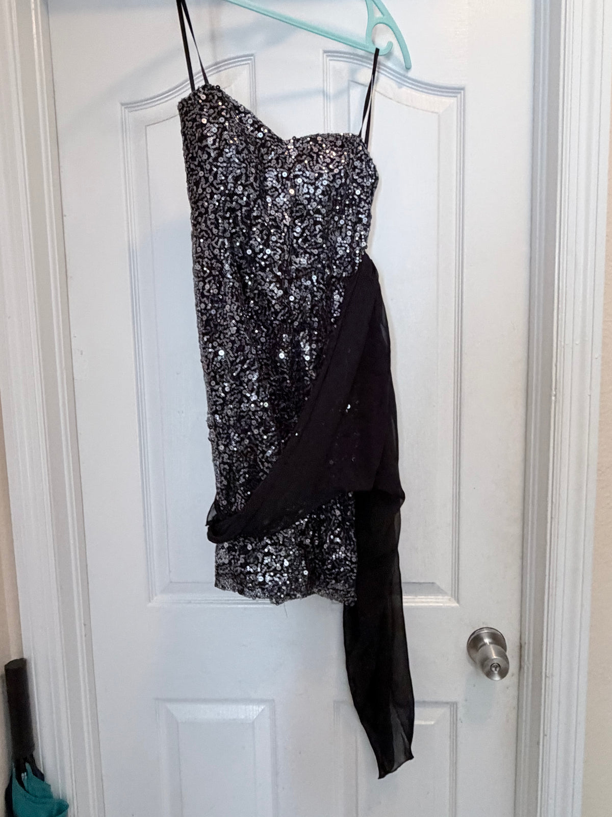 Frederick’s of Hollywood Black Silver Sequin Draped Mini Dress Size Small