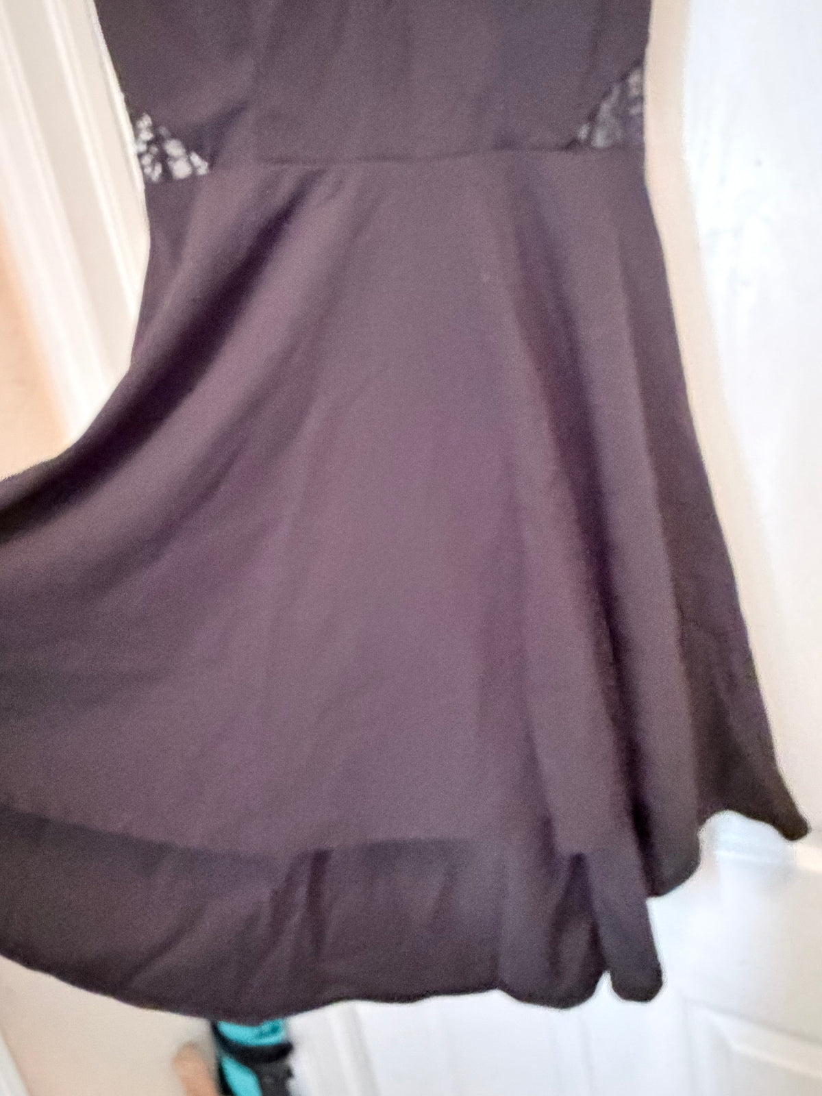 B. Smart Black Lace Fit & Flare Dress Size 5 Spaghetti Strap Party Cocktail