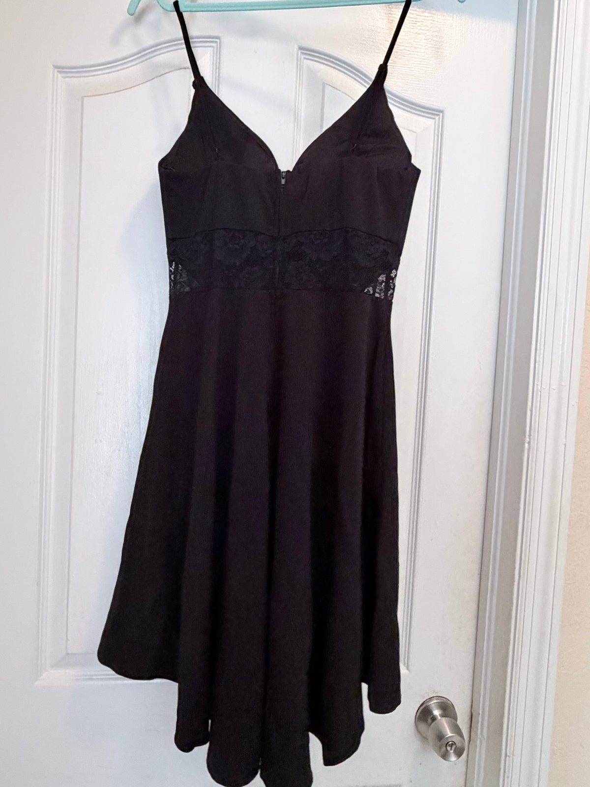 B. Smart Black Lace Fit & Flare Dress Size 5 Spaghetti Strap Party Cocktail