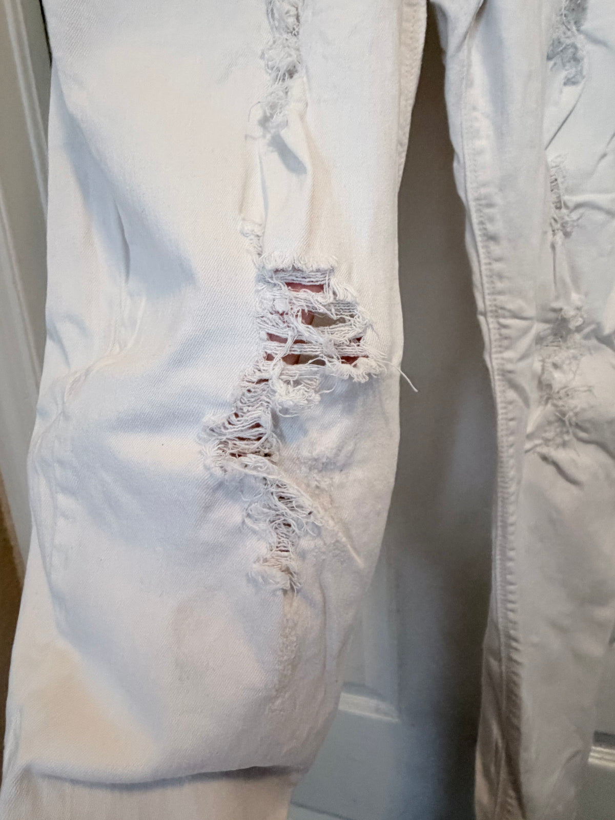 Simply Be Chloe White Distressed Skinny Jeans Size 14R Ripped Denim