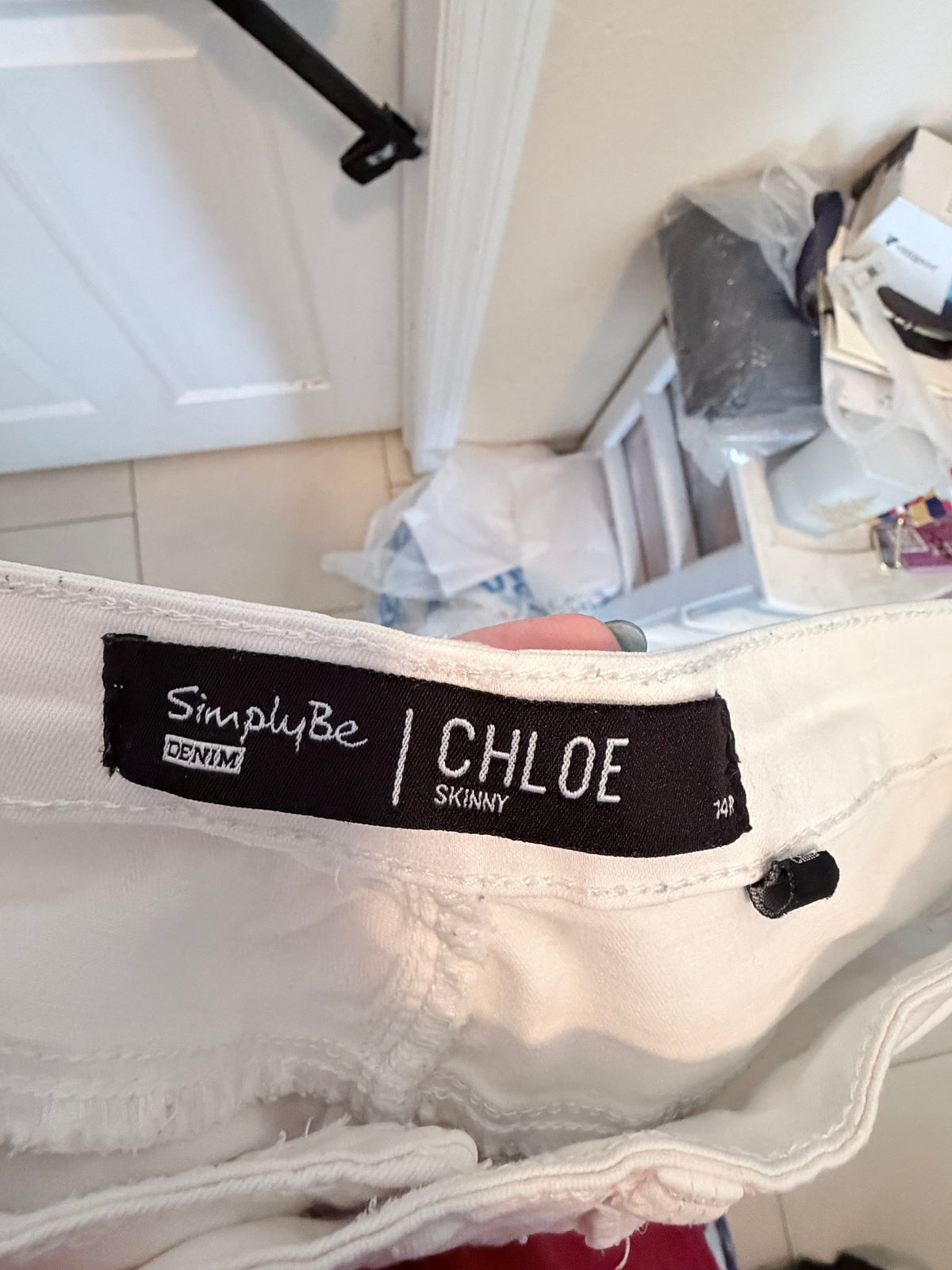 Simply Be Chloe White Distressed Skinny Jeans Size 14R Ripped Denim