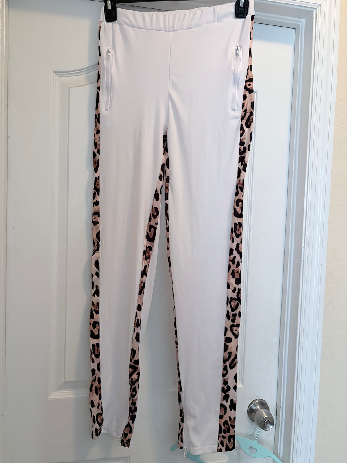 White Leopard Print Track Suit Set Jacket Pants Size Medium Zip Detail