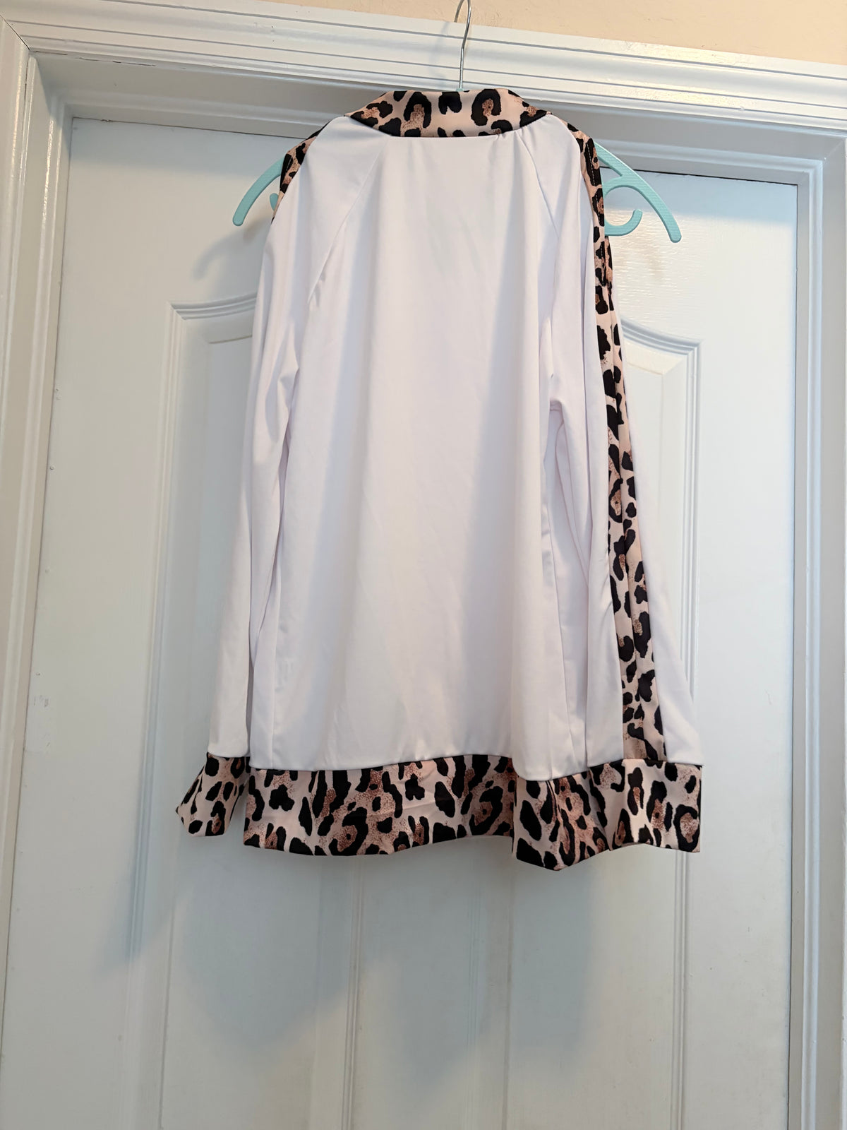 White Leopard Print Track Suit Set Jacket Pants Size Medium Zip Detail