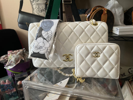 Quilted Shoulder Bag Bundle – Purse + Matching Wallet & Scarf