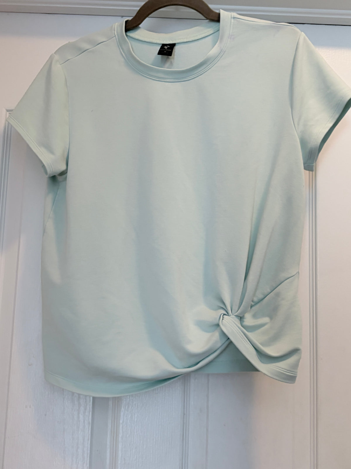 Skechers Mint Green Short Sleeve Twist Front T-Shirt Size Medium