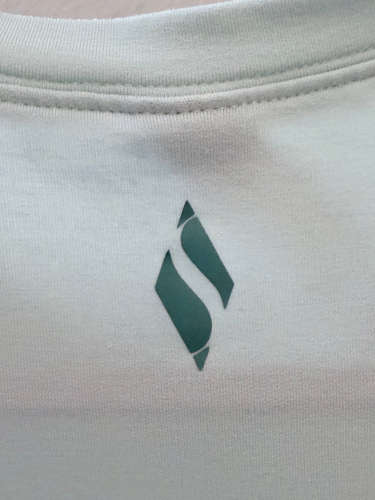 Skechers Mint Green Short Sleeve Twist Front T-Shirt Size Medium