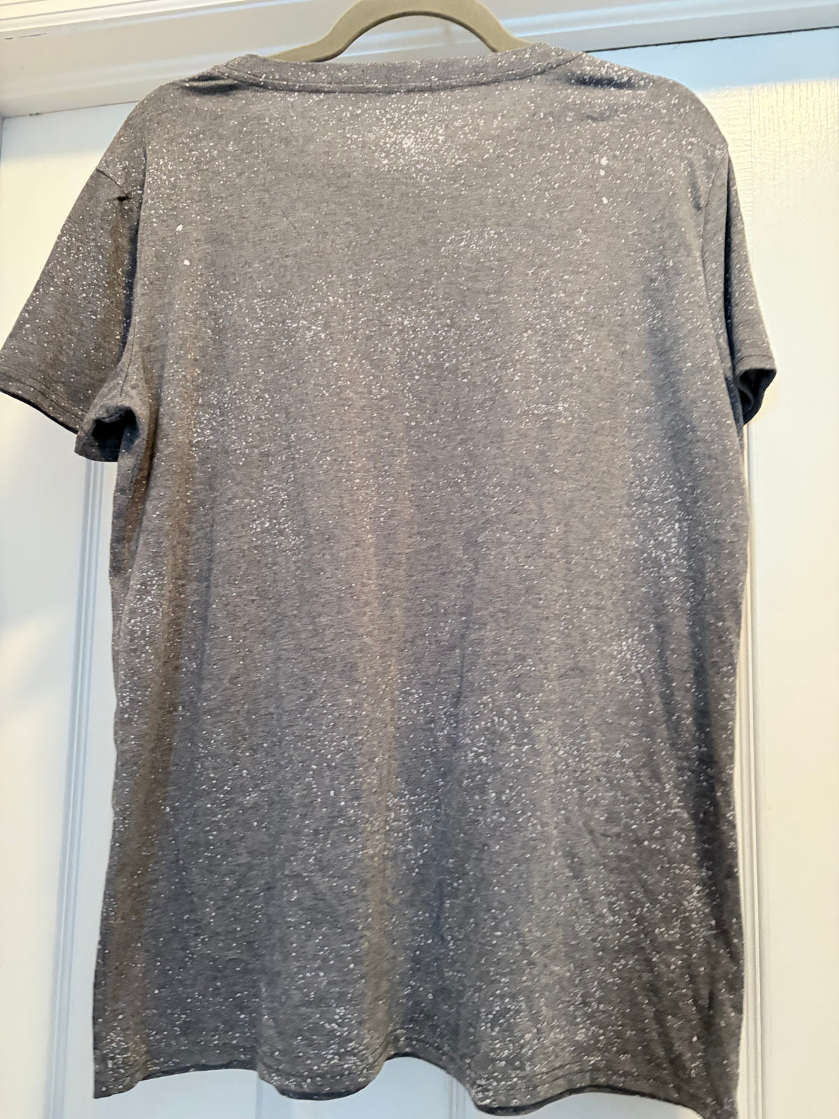 Gray Bleached Mama Leopard Print Graphic T-Shirt Size Large
