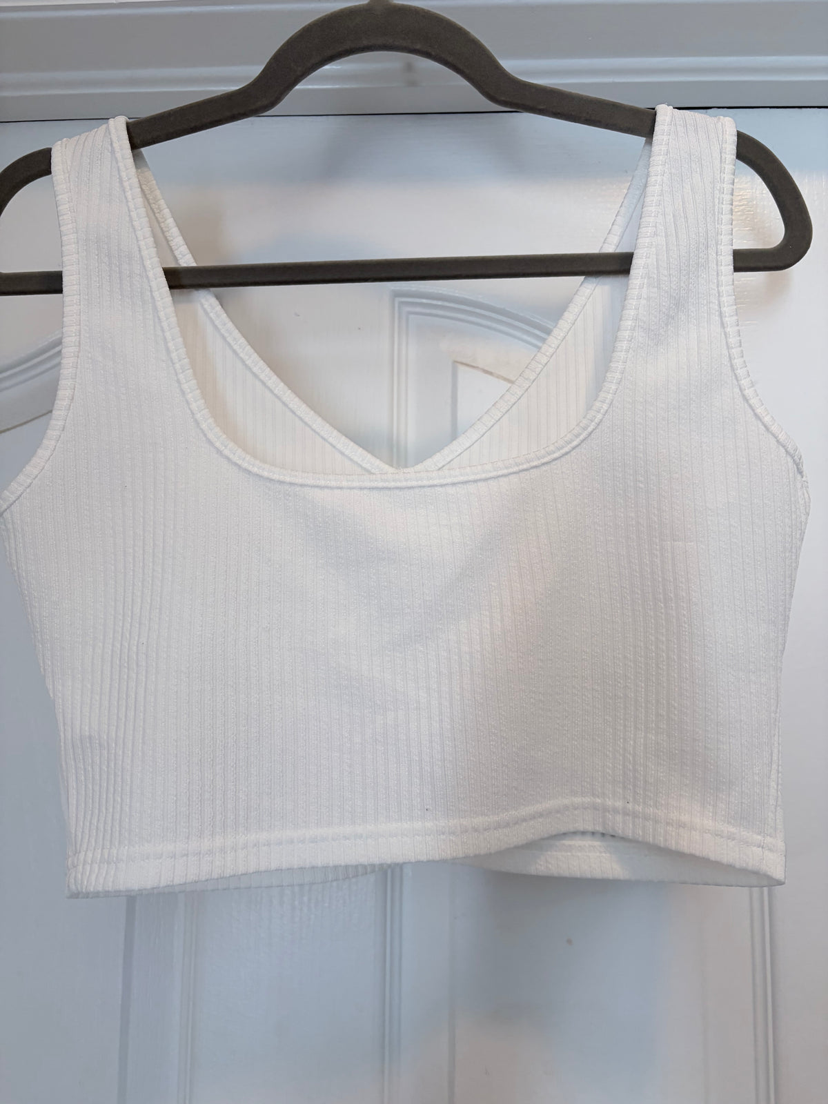 SHEIN White Ribbed Rhinestone V Neck Cropped Tank Top Size Large