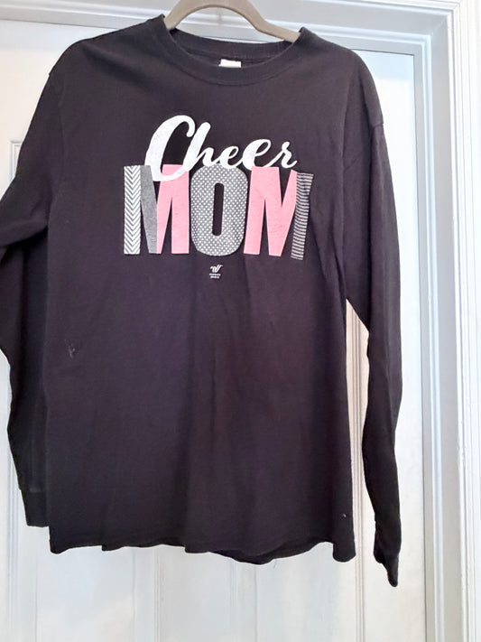 Varsity Spirit Cheer Mom Black Long Sleeve Graphic T-Shirt Gildan