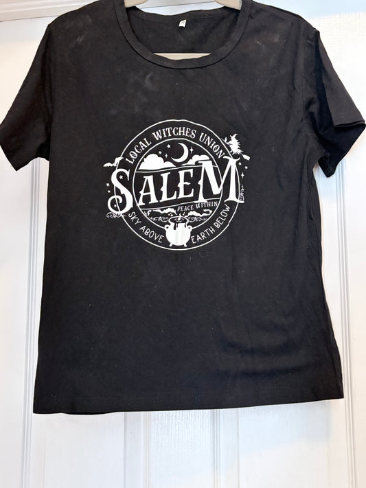 Black Salem Local Witches Union Halloween Graphic T-Shirt Size Medium