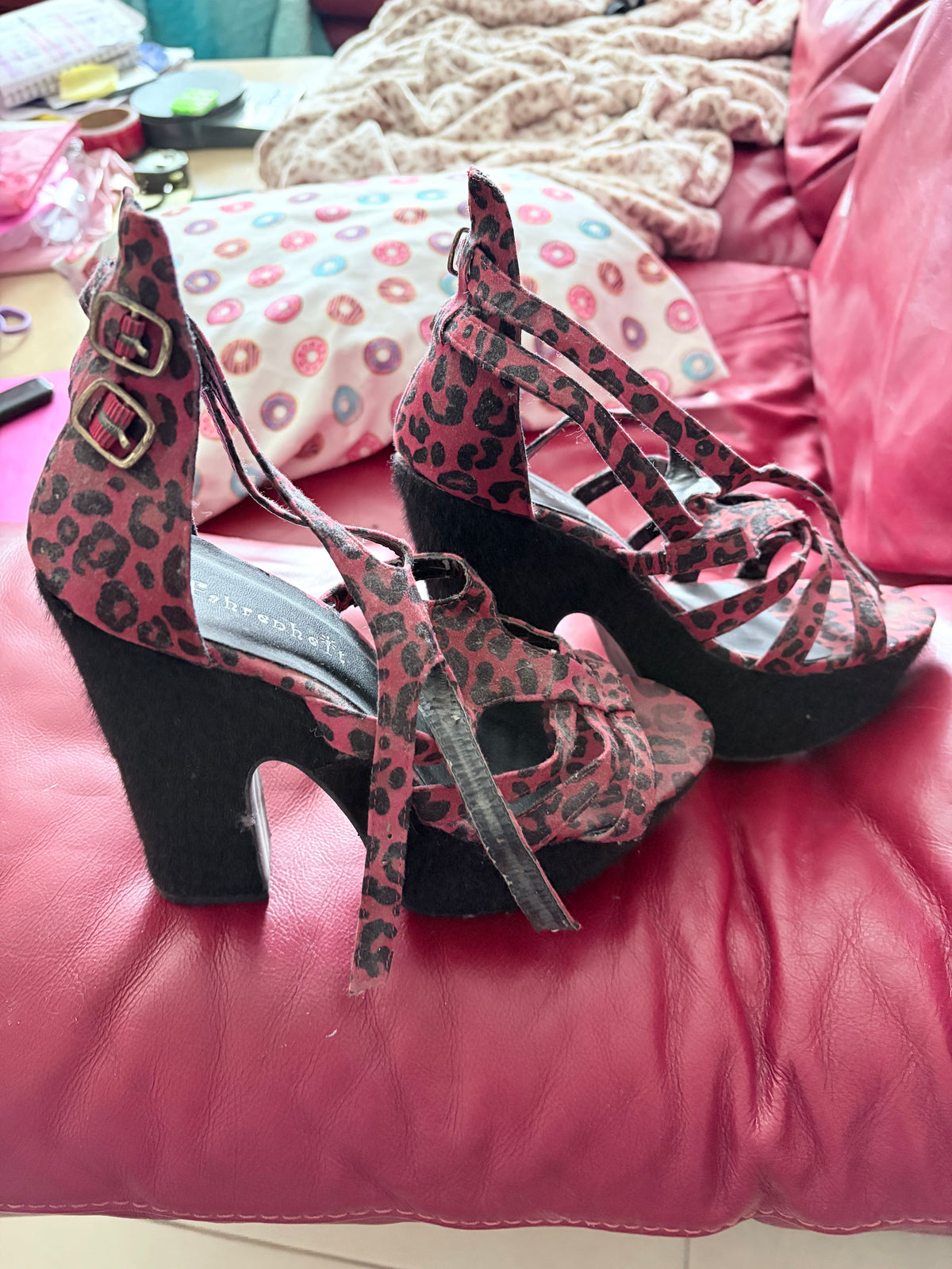 Fahrenheit Burgundy Leopard Print Strappy Platform Heels Size 8.5