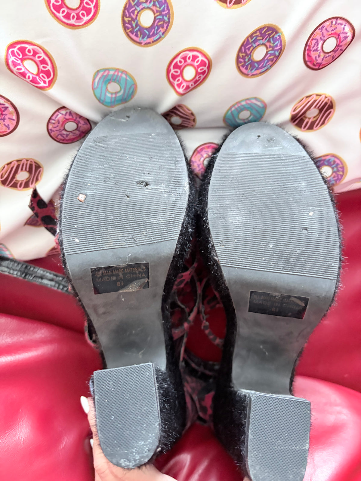 Fahrenheit Burgundy Leopard Print Strappy Platform Heels Size 8.5