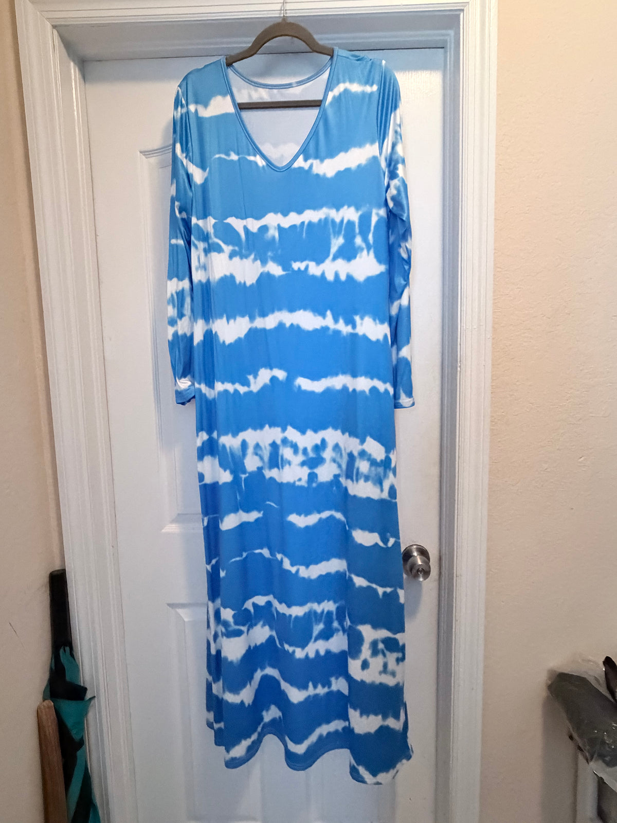 Blue White Tie Dye Long Sleeve V Neck Maxi Dress M