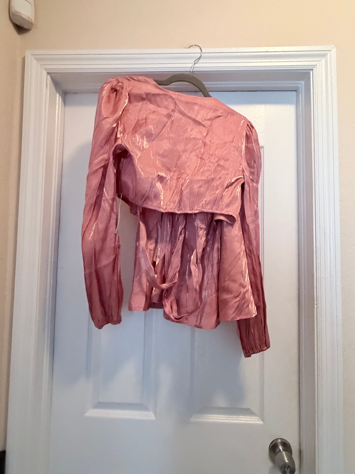 VENUS Rose Pink Shimmer Two Piece Tie Front Set M