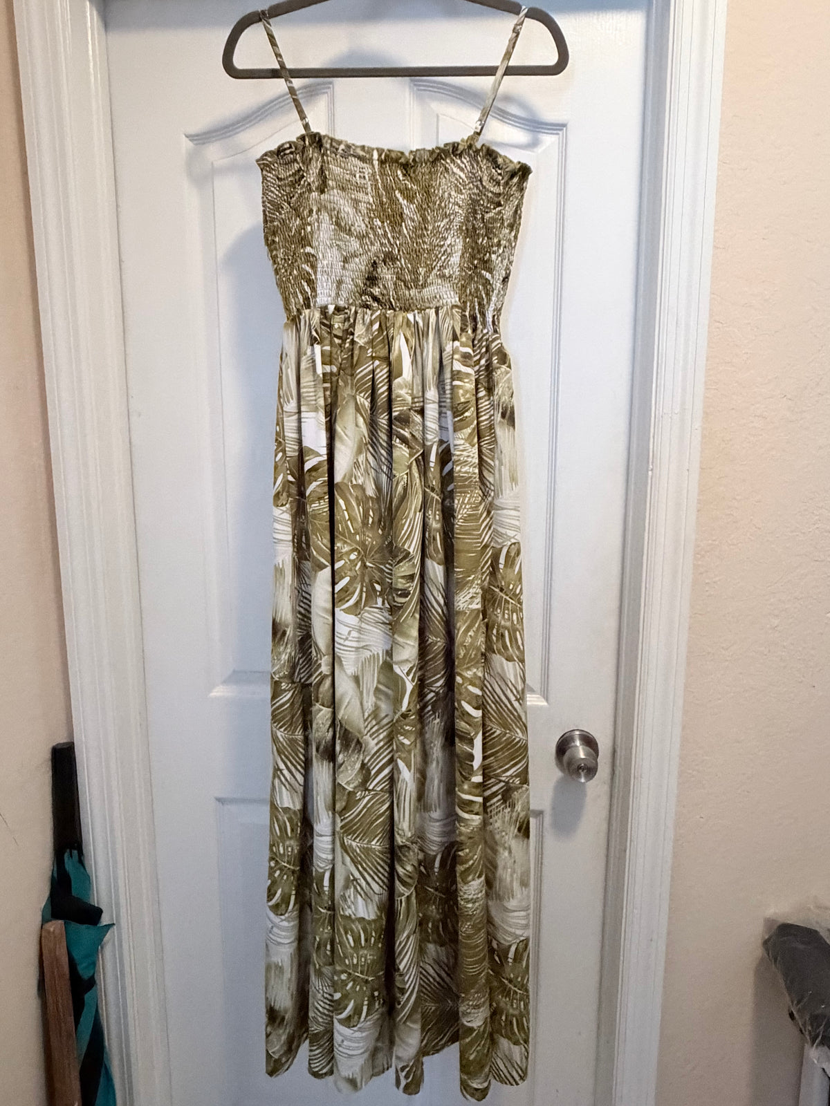 SHEIN Olive Green Tropical Print Smocked Maxi Dress L