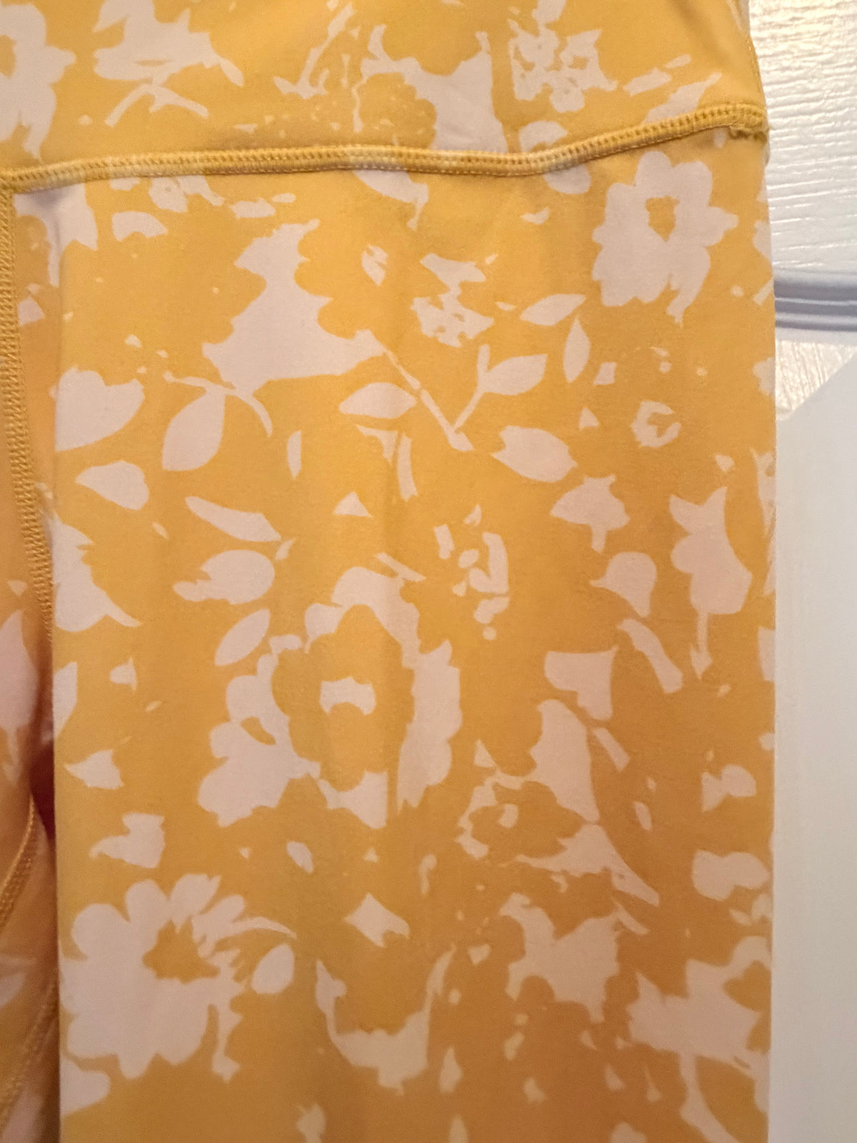 Colorfulkoala Yellow Floral High Waisted Leggings XL