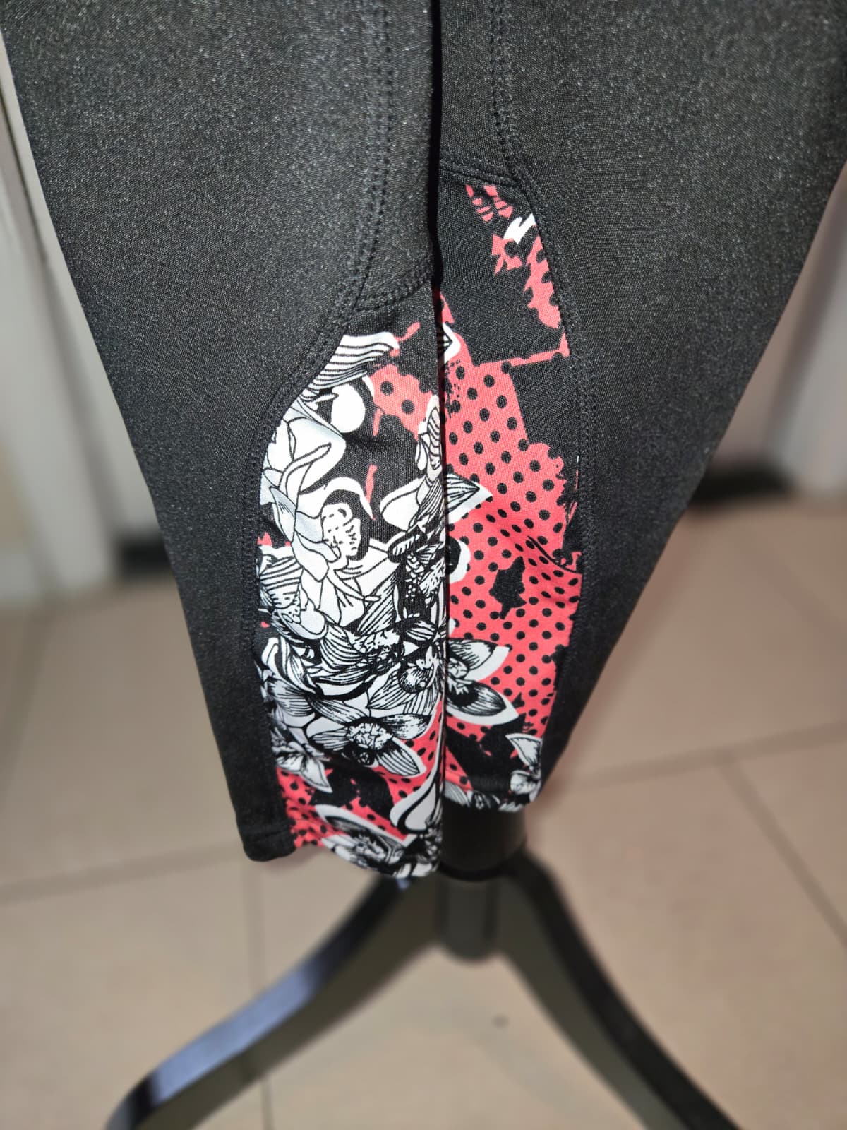 PopFit Performance Leggings – Size Large | Never Worn
