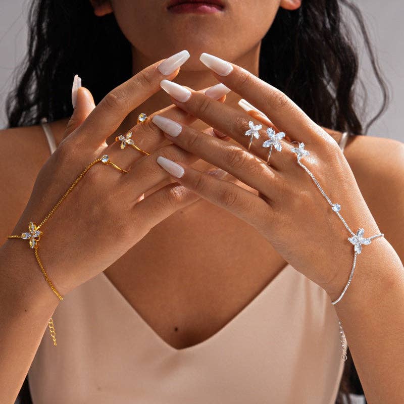 Four-Petal Flower Hand Chain Bracelet