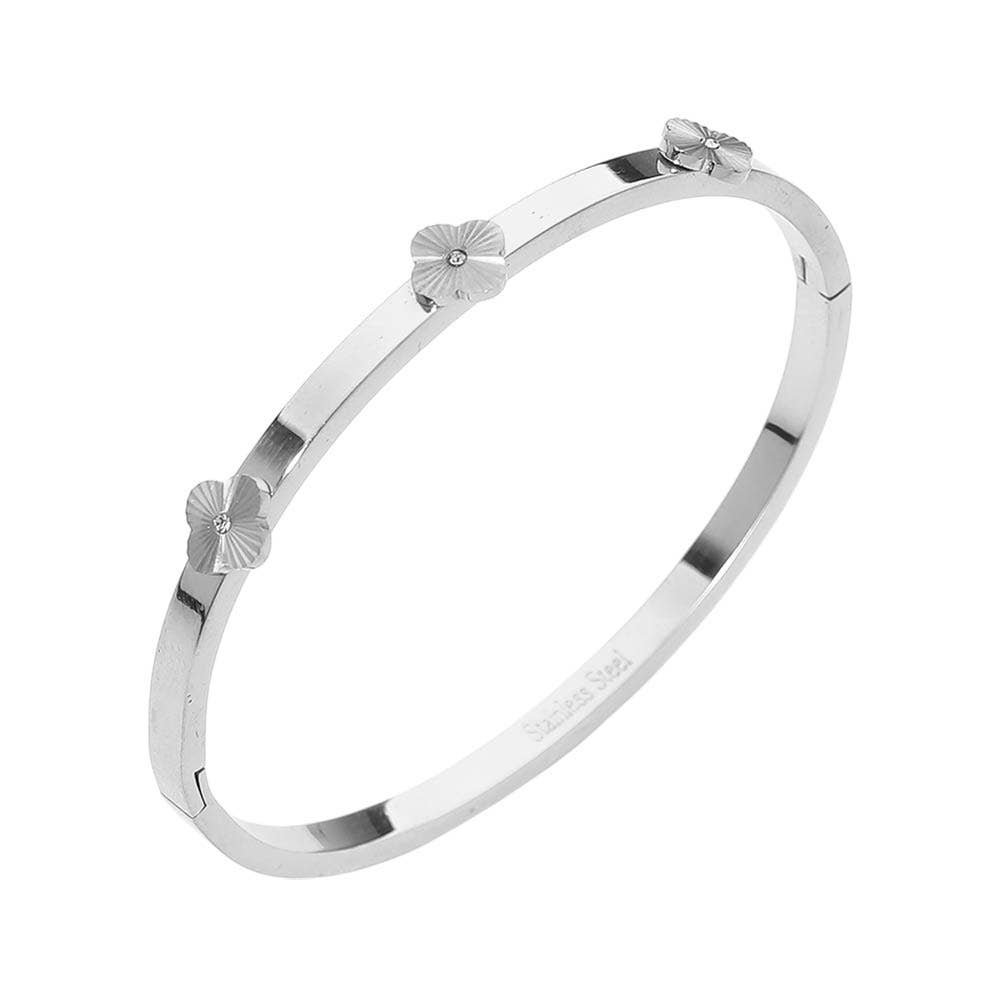 Stainless Steel Center Quatrefoil Station Hinged Bangle Bracelet