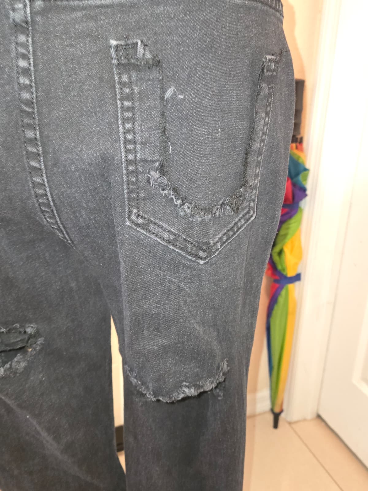 SHEIN Distressed Bootcut Jeans – Size Large – Great Condition