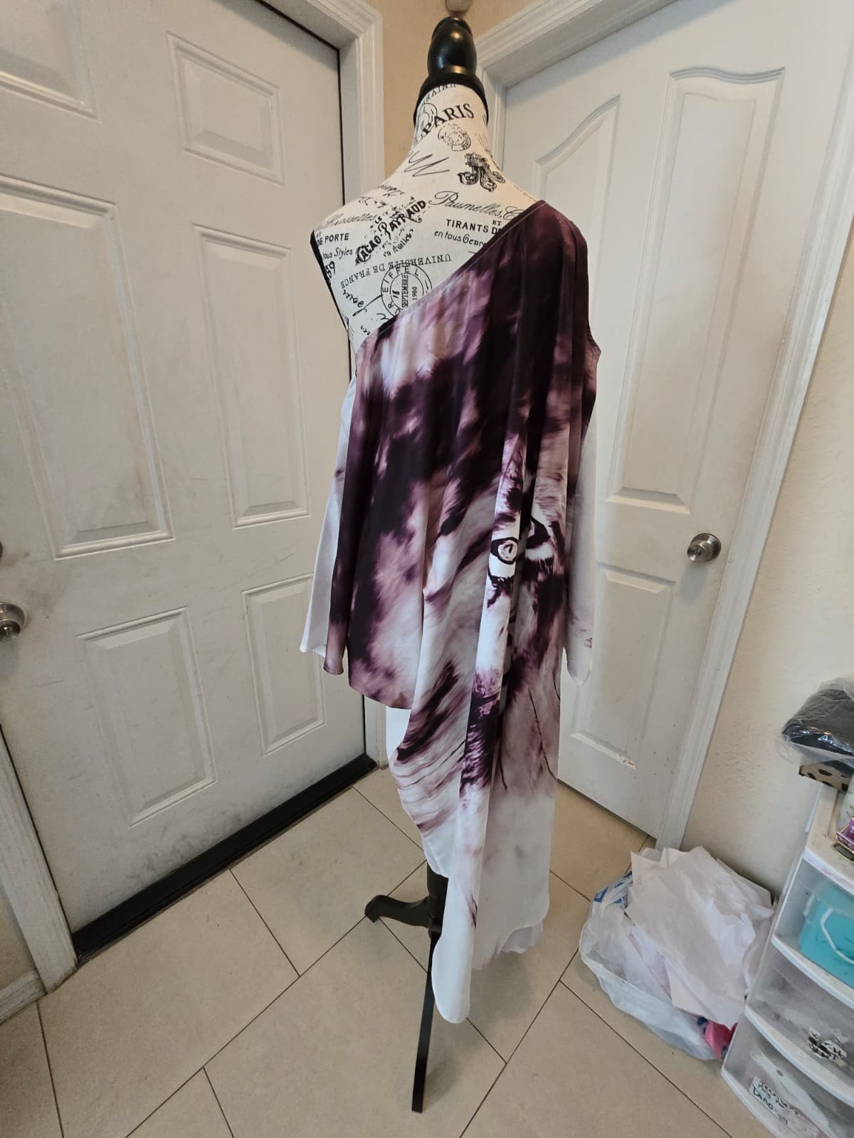 Emery Rose Purple & Pink Tie‑Dye Off-the‑Shoulder Dress with Tiger Face – Size Large