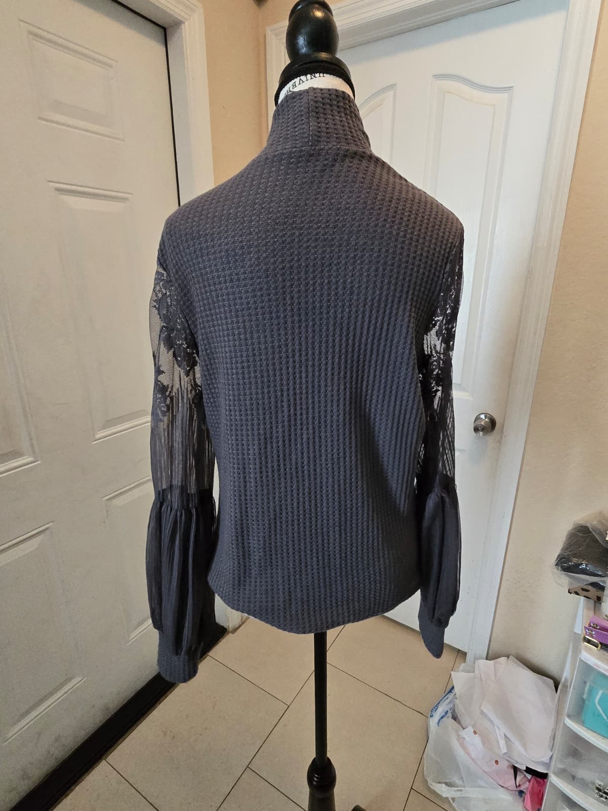 SHEIN Lace‑Sleeve Waffle Knit Top – Size Medium