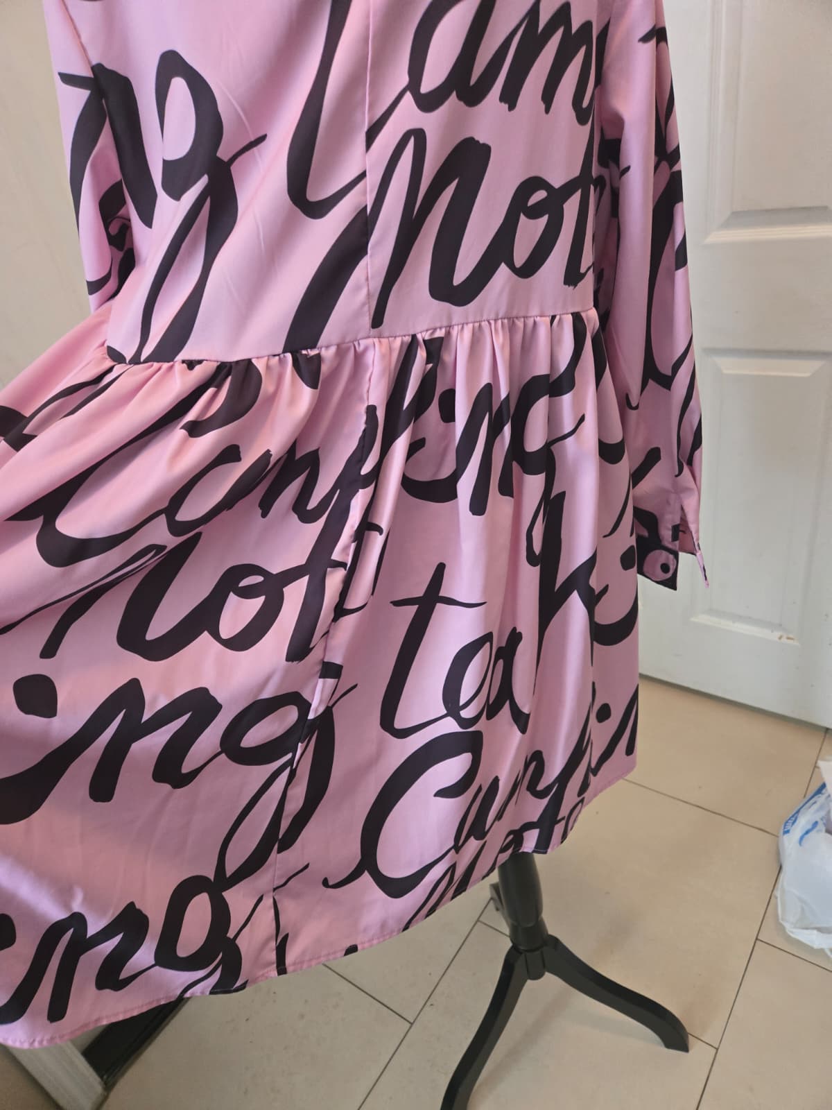 SHEIN Curve Script‑Print Button Dress – Size OXL
