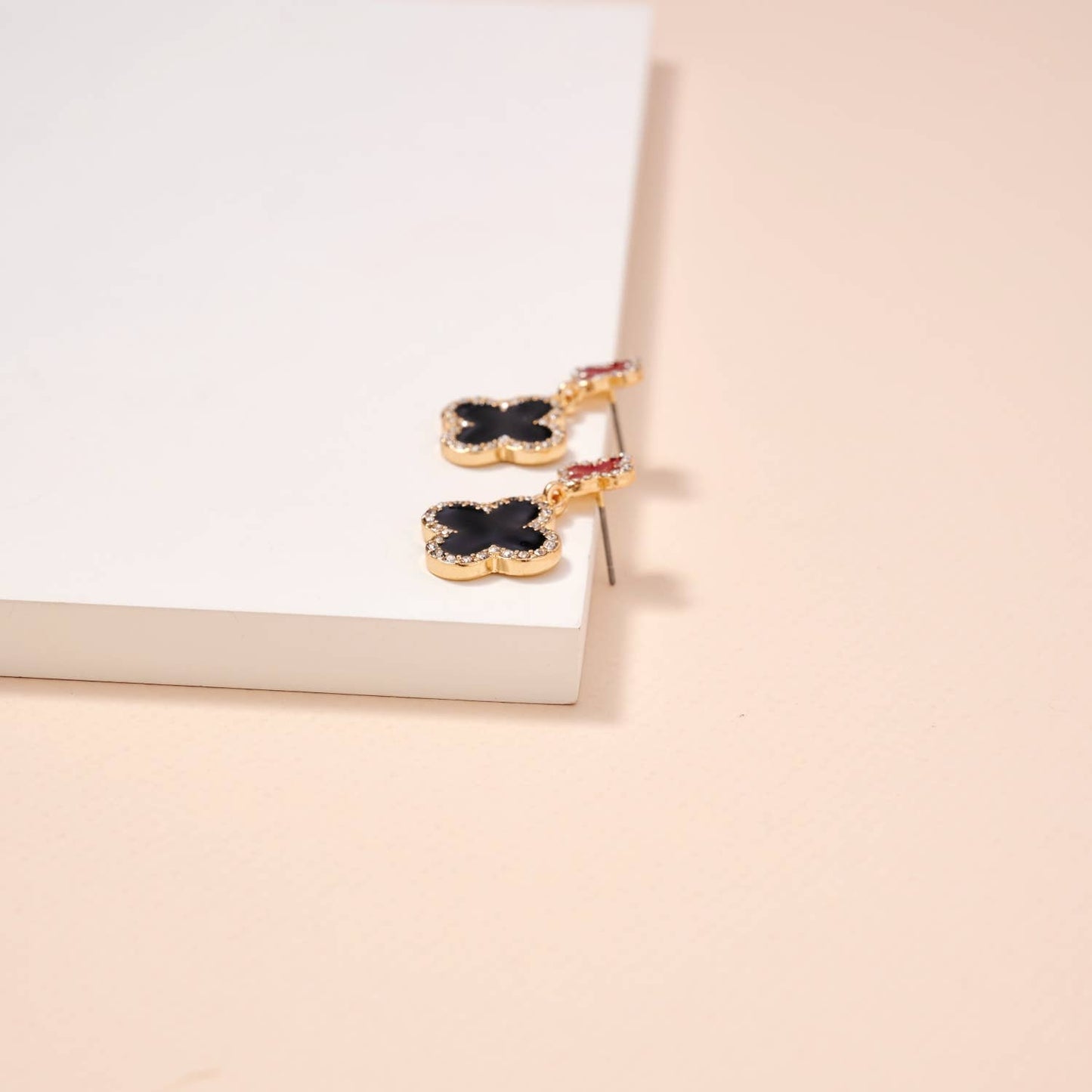 Game Day Enamel Clover Dangling | Earrings
