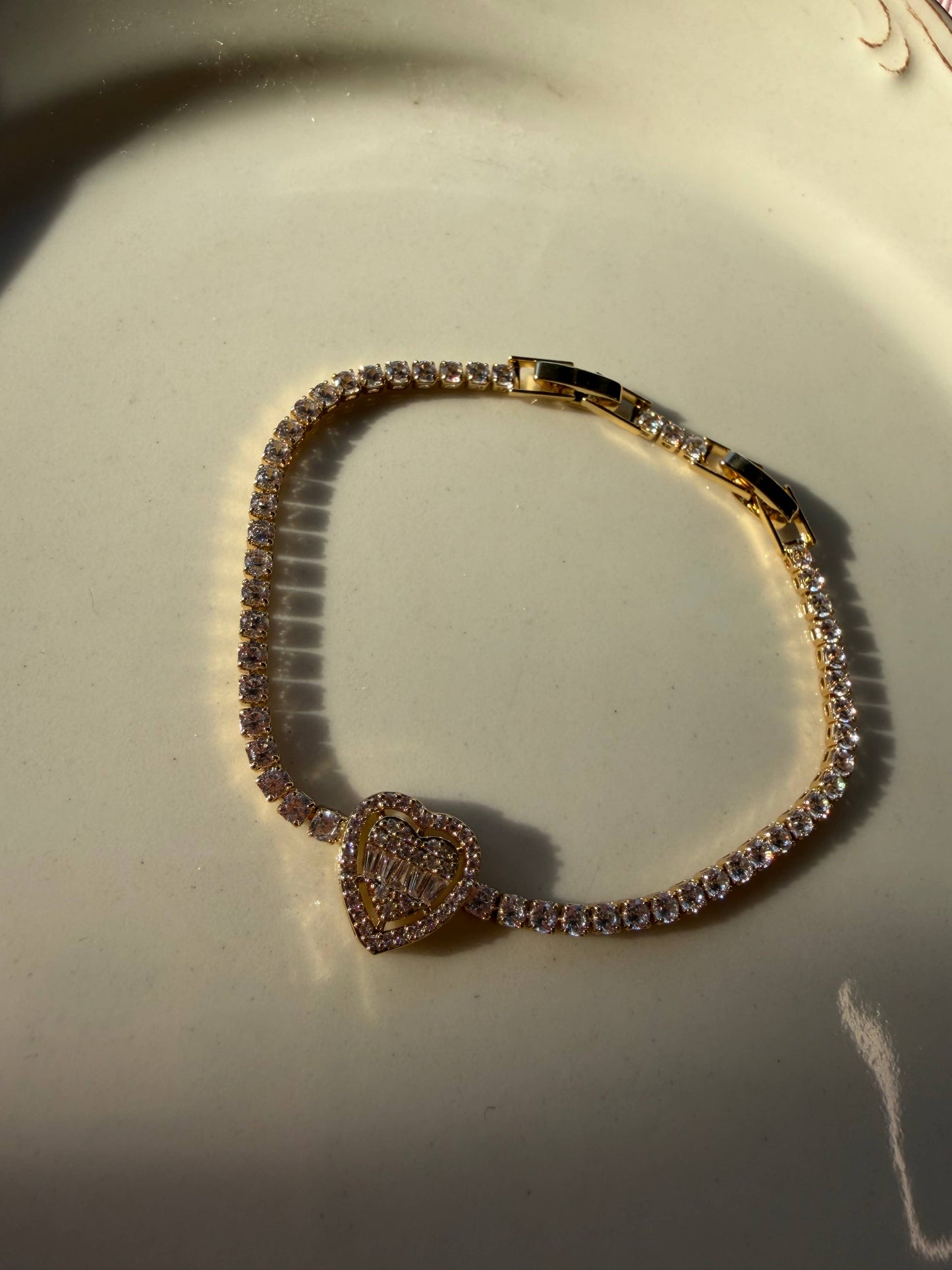 Stainless Steel Heart Bracelet – Gold & Silver