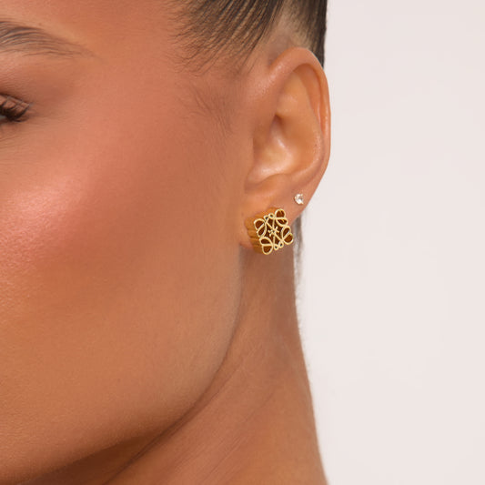 Swirl Detail Stud Earring In Gold